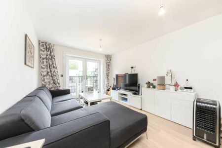 2 Bed Flat, Haymarket House, W6 - Photo 2