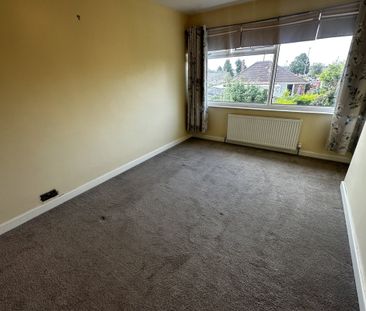 Ambrose Avenue - Photo 4