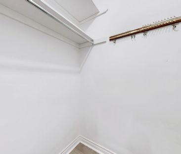 For Lease - 22 A Waltham Crescent, Richmond Hill, Ontario - Photo 5