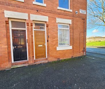 1 Bed Flat, Padstow Street, M40 - Photo 5