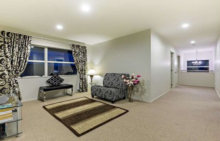 7 Mccathie Dr,, Flat Bush - Photo 4