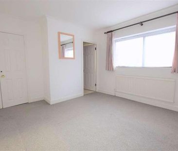 Spencer Close, Finchley, N3 - Photo 5