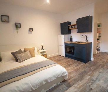 Studio to rent - Photo 2