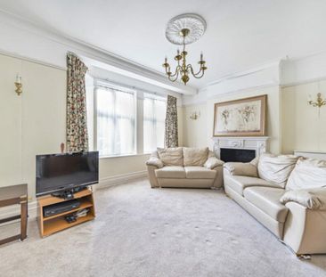 2 Bed Flat, Haven Green Court, W5 - Photo 2