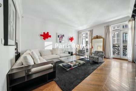 Appartement • Saint Philippe du Roule - Photo 2