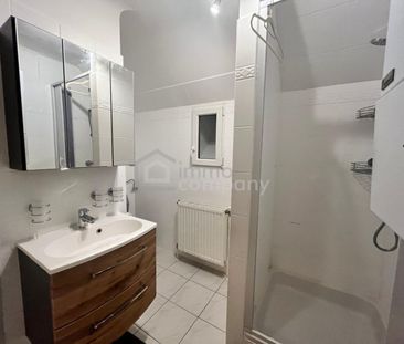 HIER KÖNNEN SIE SOFORT EINZIEHEN – Dachgeschosswohnung mit 3 Zimmer - Photo 2