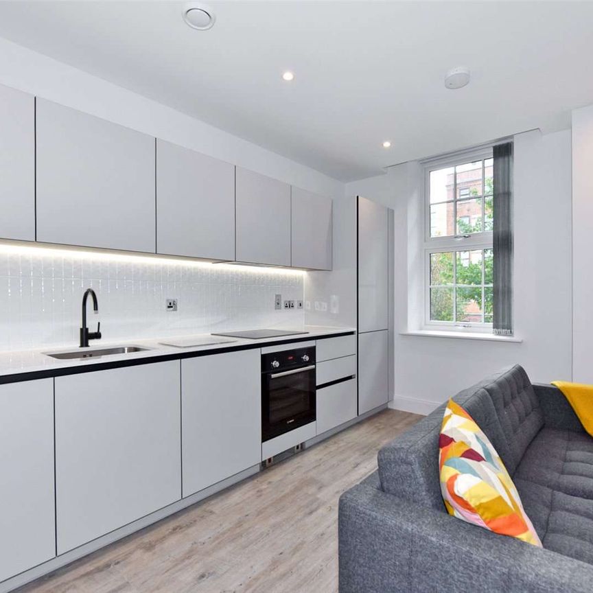 A modern one bedroom apartment in the much sought after Horlicks Factory building. - Photo 1