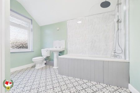 Linden Road, Linden, Gloucester - Photo 5