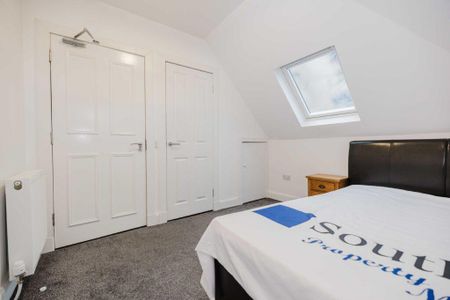 5 bedroom flat share to rent - Photo 4