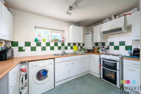 1 Fallowfields Drive, North Finchley - Photo 4