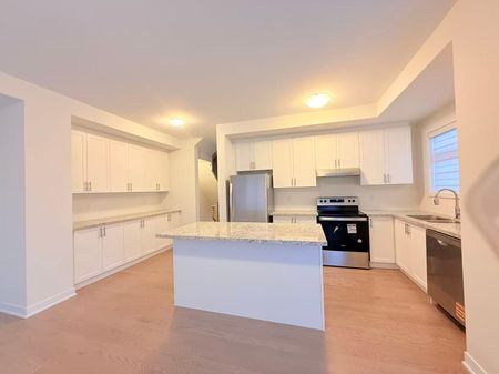 For Lease - 27 Harvey Bunker Crescent, Markham, Ontario - Photo 5