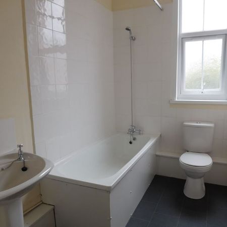 2 Bedroom Apartment To Rent in Nottingham - Photo 4