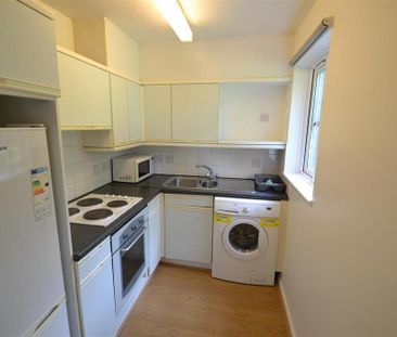 Studio to rent - Photo 5