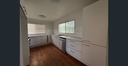 3 Bedroom Home for the entertainer - Photo 5