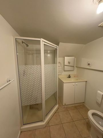 For Lease - 6 Rollingwood Drive, Toronto, Ontario - Photo 5