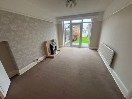 3 bedroom terraced house to rent - Photo 2