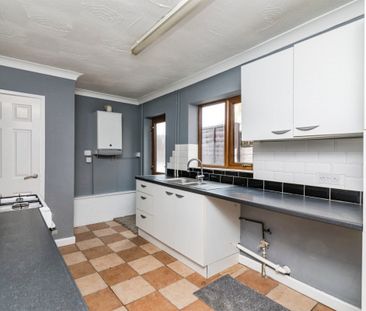 Avondale Road - Photo 2