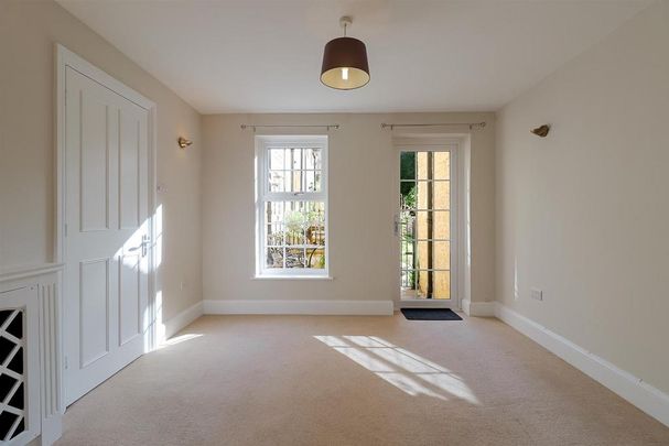 2 bedroom house to rent - Photo 1