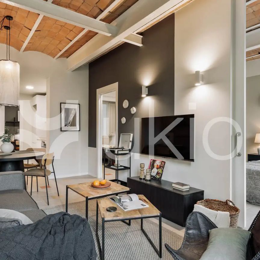 Apartamento de alquiler en Ronda de Sant Pere, Dreta de l'Eixample - Photo 1