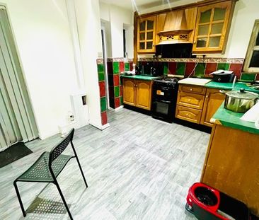 Room in a Shared House, Monsal Road, B42 - Photo 1
