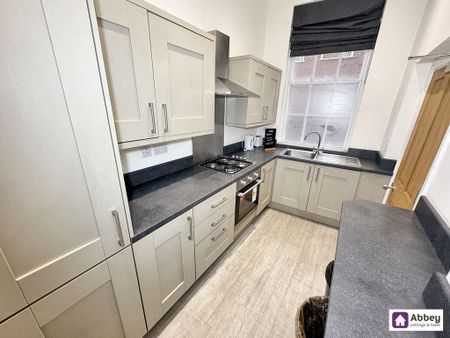 1 bedroom in a house share to rent - Photo 5