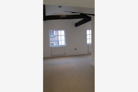Apartment 2, 39 - 40 High Street, Shrewsbury, Shrewsbury, SY1 1ST - Photo 2