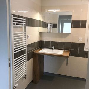 Location appartement 3 pièces 57.4 m² à Meximieux (01800) - Photo 2