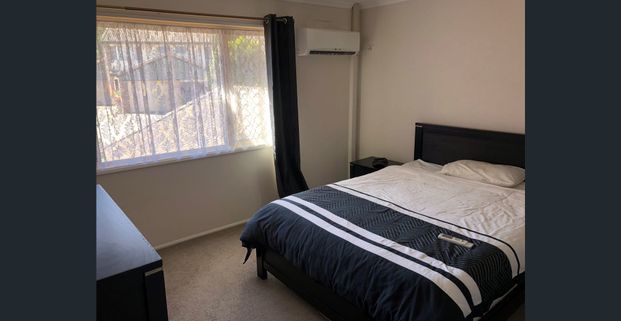 Quiet & Convenient Townhouse Living in Beenleigh - Photo 1