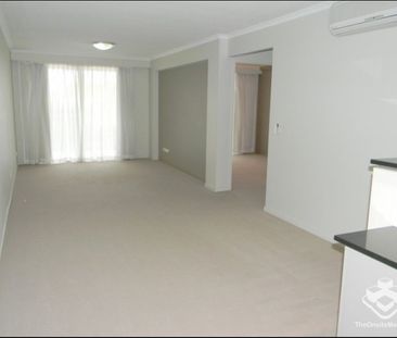 3 MONTH LEASE AVAIABLE IN THIS SPACIOUS 1 BEDROOM UNFURNISHED APART... - Photo 4