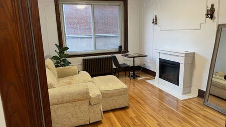 4702 Queen Mary Road - Charming 1-Bedroom Apartment for Rent - Photo 2