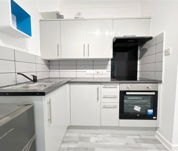 Studio to rent - Photo 6