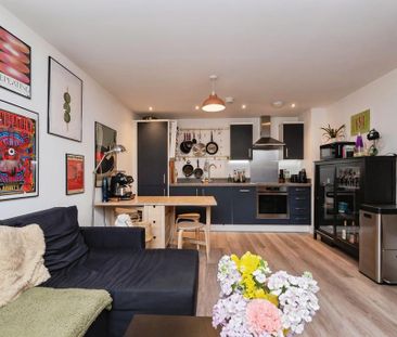 1 bedroom flat to rent - Photo 2
