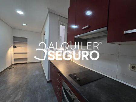 Piso en alquiler en Centro - Photo 2