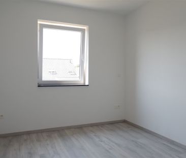 Aangename nieuwbouw woning nabij centrum Deerlijk - Photo 2