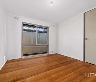 4 Lisbon Court, KINGS PARK - Photo 5