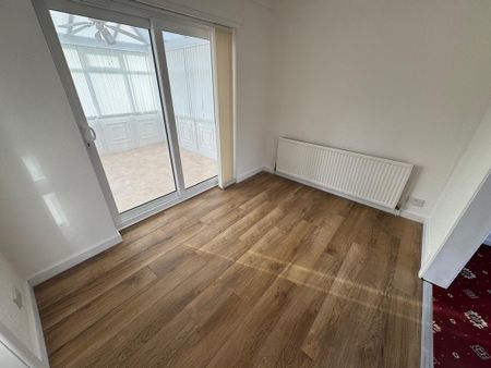 Kensington Drive, Bury - Photo 3