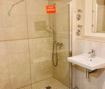 Gehoben: Neubau, Erstbezug, 2ZKB mit Einbauküche und Balkon - Foto 1