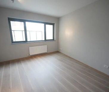 Prachtig appartement op de eerste verdieping met 3 slaapkamers, midden in het centrum gelegen! - Foto 3