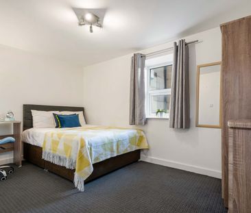 V3 VICTORIA TERRACE Leeds - LS3 1BX - Photo 1