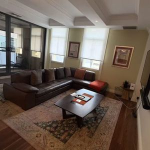 Two-Bedroom Apartment located in the heart of Brisbane CBD - Photo 2