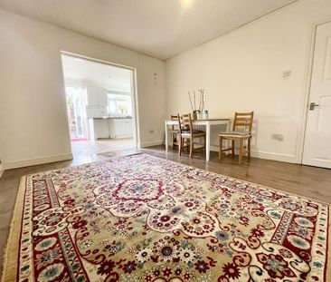 4 bedroom terraced house to rent - Photo 4