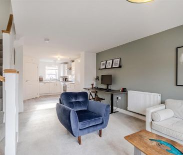 2 bedroom terraced house to rent - Photo 3