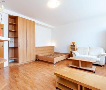 Pronájem bytuRenting an apartment 1+kk, 31 m2 - Fotografie 4