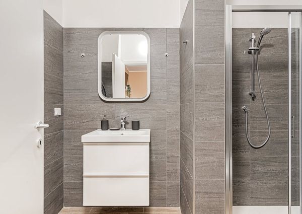 Via Luciano Manara, Milan, Lombardy 20122