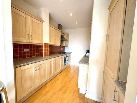 Pendragon Apartments, Southsea - Photo 4