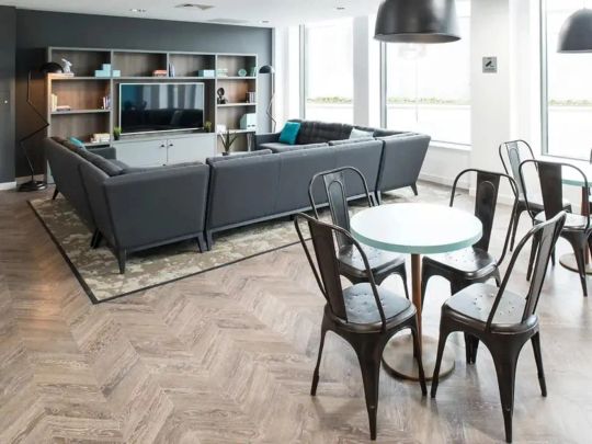 Deluxe Ensuite - Photo 1