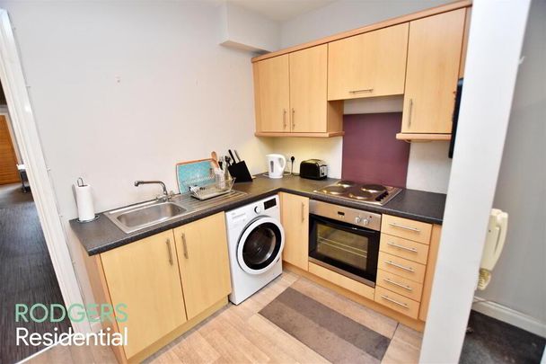 Apt 5, 300 Albertbridge Road, Belfast, BT5 4GX - Photo 1