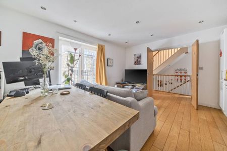 2 bedroom terraced house to rent - Photo 2
