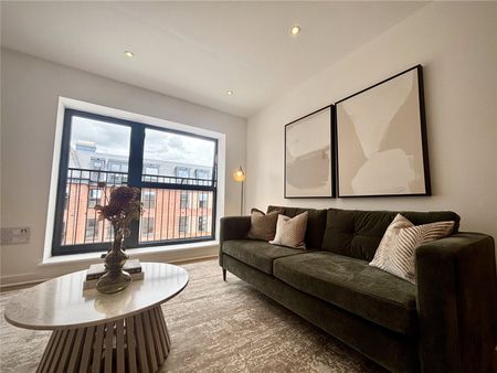Victoria Road, Aldershot, Hampshire, GU11 - Photo 4