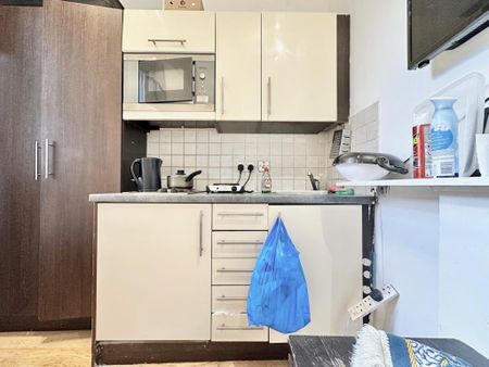 Studio to rent - Photo 3